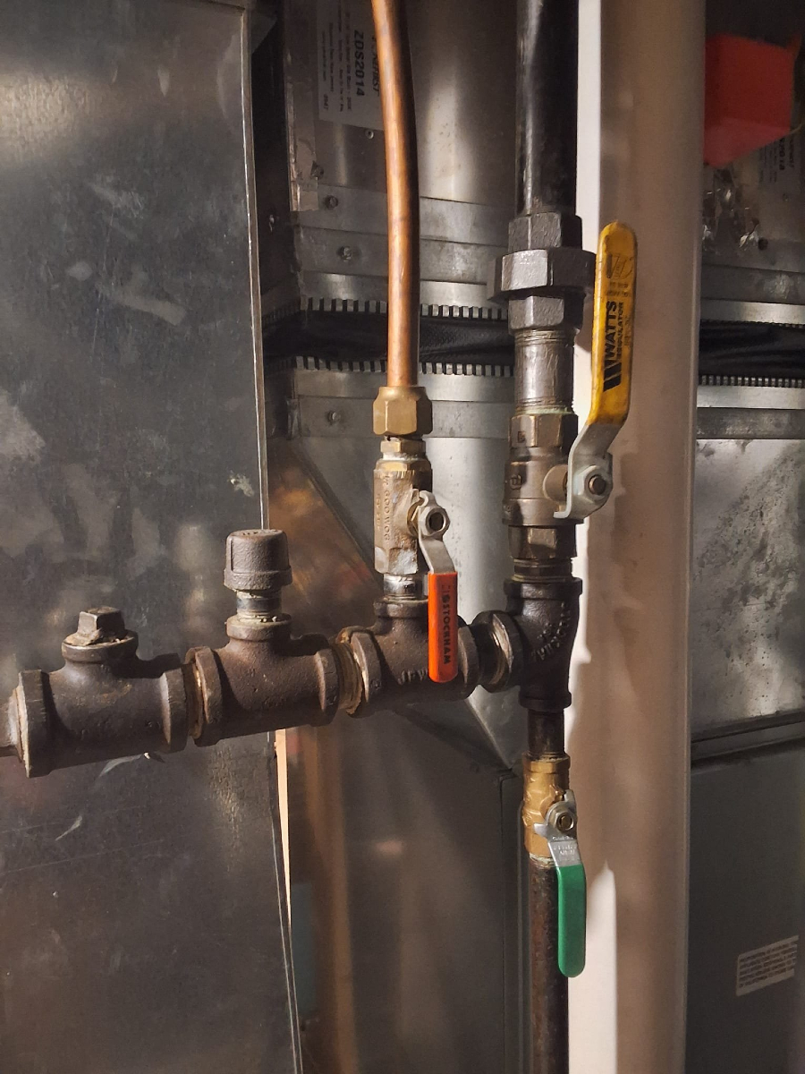 PM_Services_'s tweet image. 💦 Plumbing Problems? We’ve Got You Covered. 🔧

📞 612-361-4245
🌐 CallProMech.com

#PlumbingExperts #FiveStarService #CallProMech