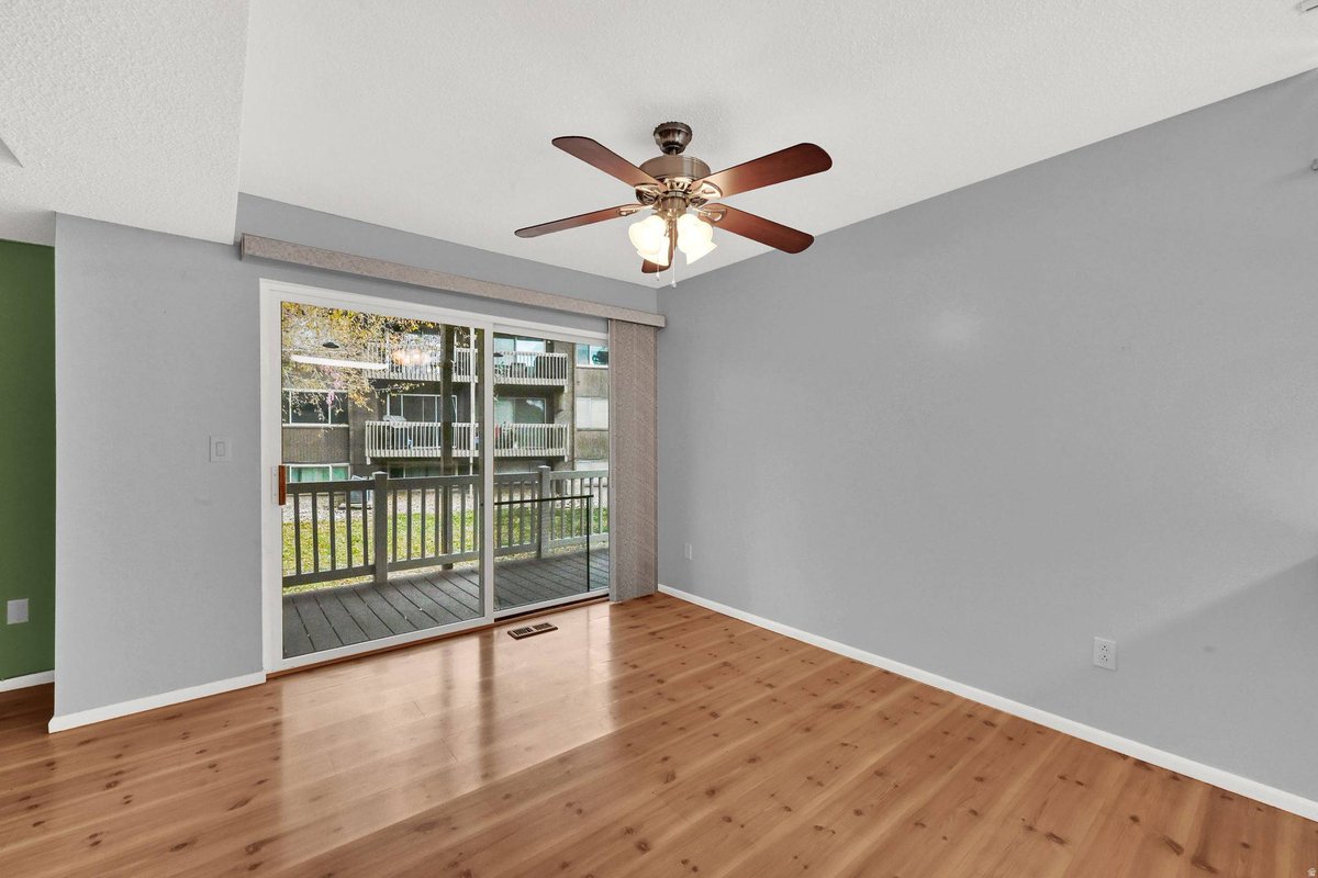 UtahNikki's tweet photo. Listing Address: 1346 MILLCREEK DR #6, Ogden, UT 84404
Listing Price: $270,000
Schedule a showing and request more information here: https://t.co/7ndq2Bk1gd https://t.co/WWGTNNs4EG