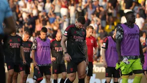 É cansativo porque é o mesmo todas as épocas.

Desde 2016/17 (9 épocas atrás), o Benfica tem duas meias épocas ao nível do que se pede neste clube:

-2ª Metade de 2018/19;
-1ª Metade de 2022/23.

Mesmo assim, os sócios optaram por renovar com esta direção.

Temos o que merecemos.