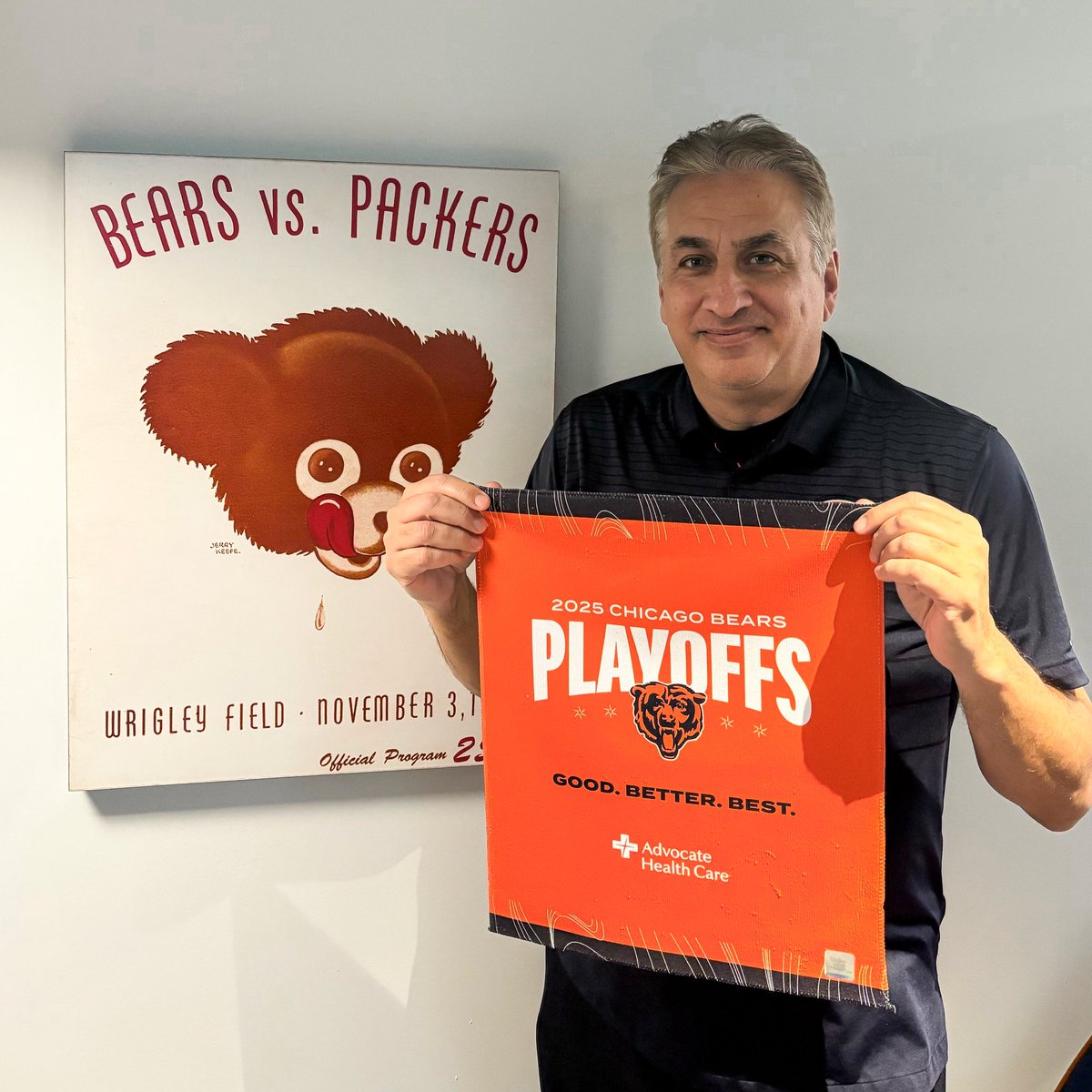 LarryMayer's tweet image. I’m giving away rally towels ahead of the Bears-Packers wild card battle at Soldier Field. Retweet for a chance to win!