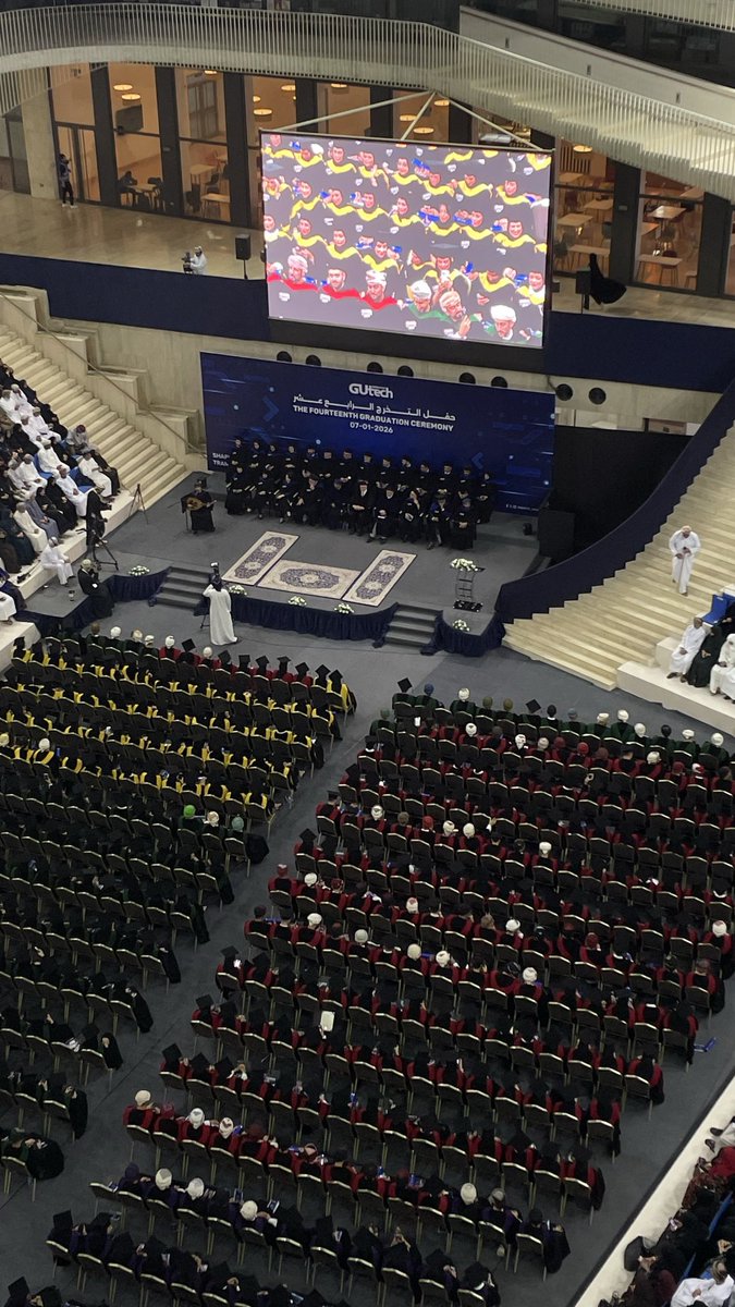 اليوم منظمين بكره خريجين 🎓✋🏻