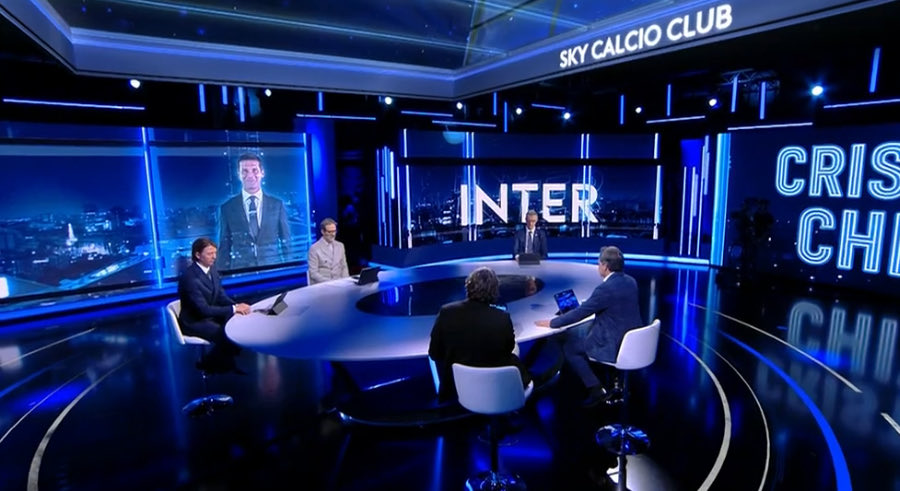 90ordnasselA's tweet photo. “In bocca al lupo e complimenti Cristian prima o poi vincerai la panchina d’oro ma il microfono d’oro per là positività della tua comunicazione lo hai già vinto per me perché il calcio è un mondo che ha bisogno del modo di comunicare che utilizzi tu”
#Caressa https://t.co/2rPQTPMokU