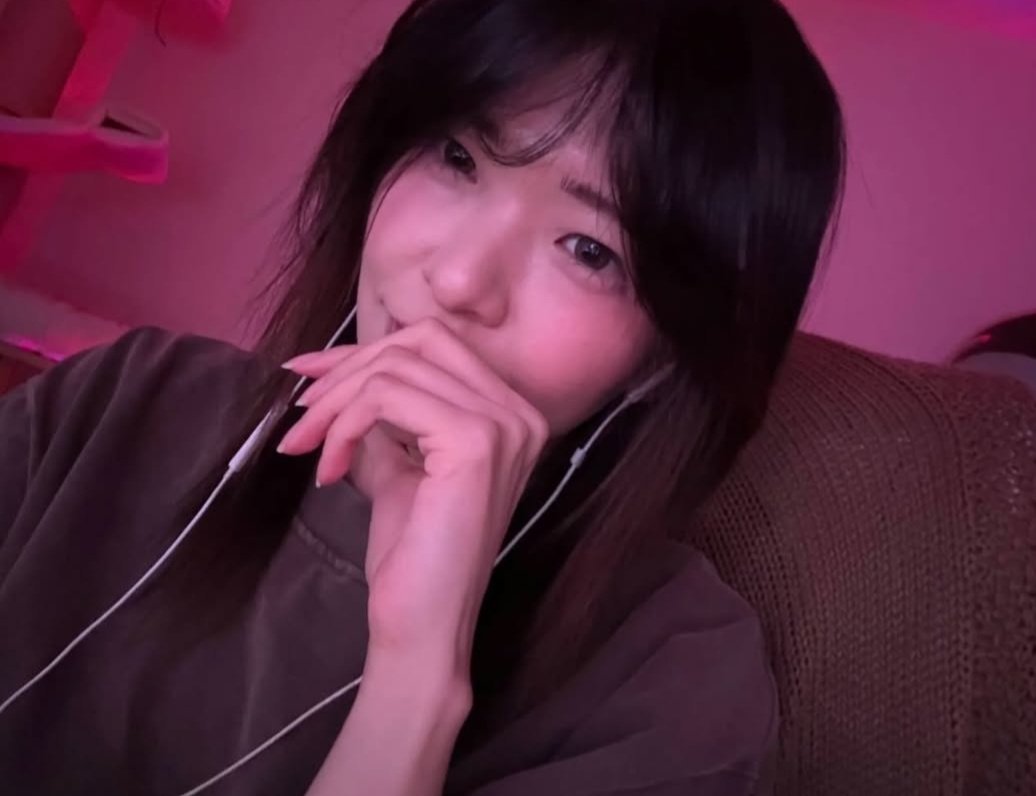 sam is w i t h e r i n g 🥀 tweet media