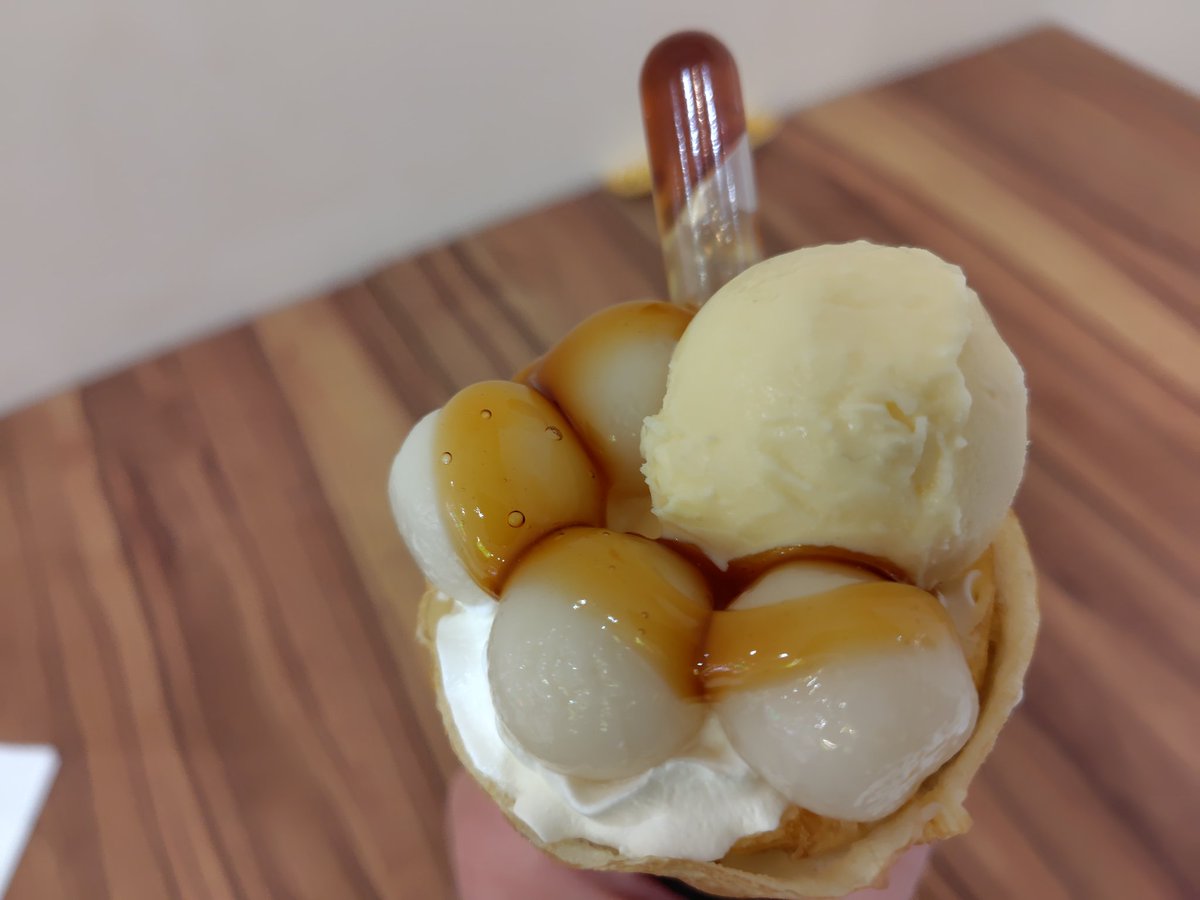 mb008339's tweet image. 《デザートファイル》No.28
【MOMI＆TOY'S  越谷イオンレイクタウンkaza店】
越谷レイクタウン駅/クレープ屋
#みたらし白玉とバニラアイス
#MOMI＆TOY'S

甘じょっぱいみたらしと甘いアイス🍨の組み合わせ美味しい💕
それに白玉🍡にクリーム🍦
合わない理由がない‼️
本当に美味しいクレープ🌮でした🥰