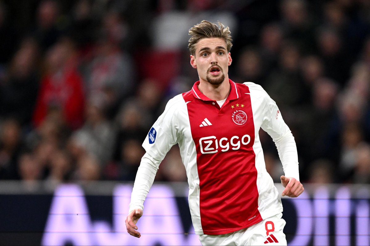 FabrizioRomano's tweet image. 🚨🦅 Lazio and Ajax have agreed €15m deal for Kenneth Taylor, as reported today.

Talks underway on player side to get the green light by Thursday and travel for medical tests.

Final key step ahead of deal done.