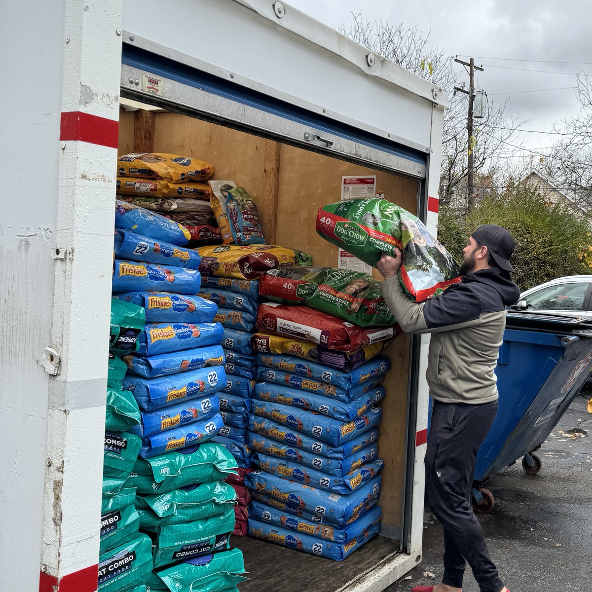 In 2025, we distributed more than 39,000 pounds of pet food to families in need. Our pet food pantry is almost completely depleted now. Can you shop our wishlists today to help?  

Chewy: bit.ly/47OKP2y 
Amazon: amzn.to/41FsaEf 

#TakeCareOfEachOther