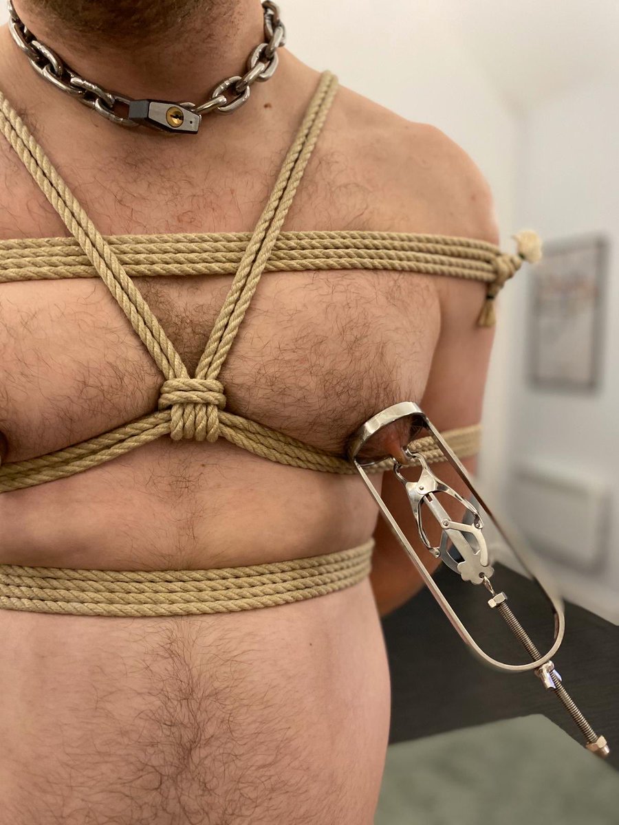 MuscleInBondage tweet media