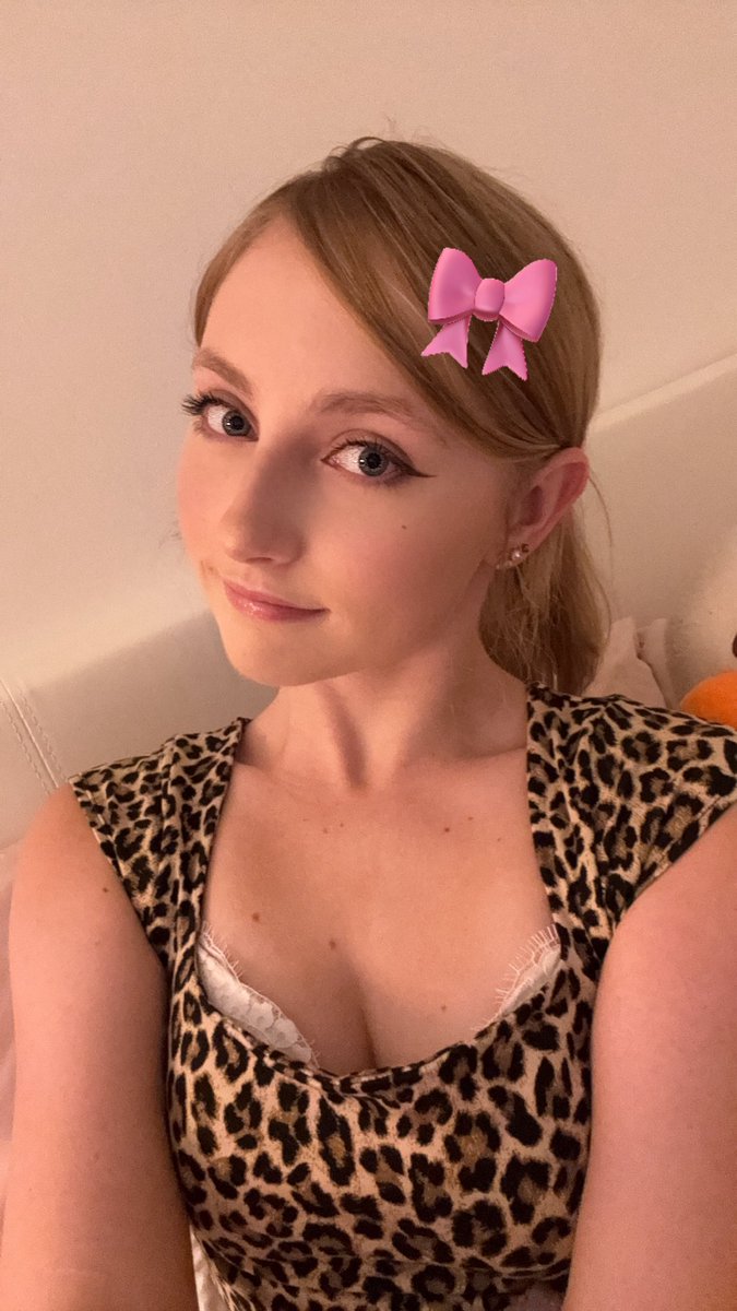 ava cherry 🍒🥥 tweet media