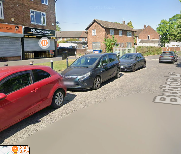 afdarby10's tweet photo. @Footballtweet Here's the shops from the first pic. 6 Window used to be a police station but got bricked all the time https://t.co/gb9bkeHaZC