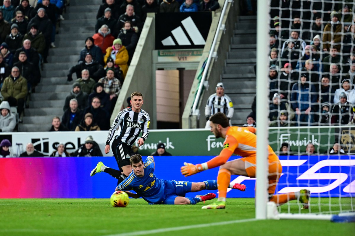 العب تفنن يا حلى فنونك ⚽️✨