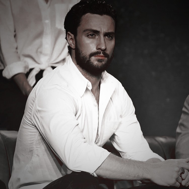 ⋆ 𝐇𝐄𝐋𝐋𝐁𝐋𝐀𝐙𝐄𝐑 in 🇮🇹 ·· tweet media