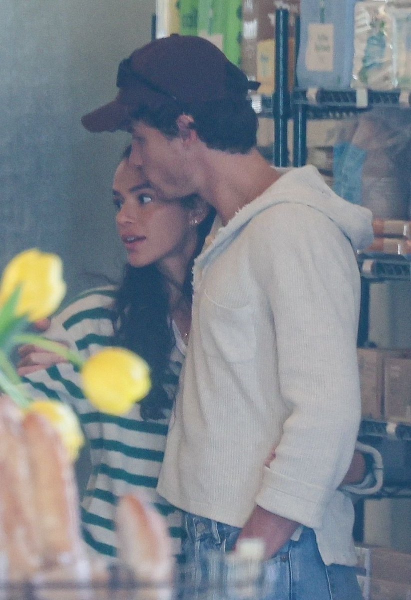 Acomet_'s tweet image. amo que as melhores fotos deles sempre são as próximas