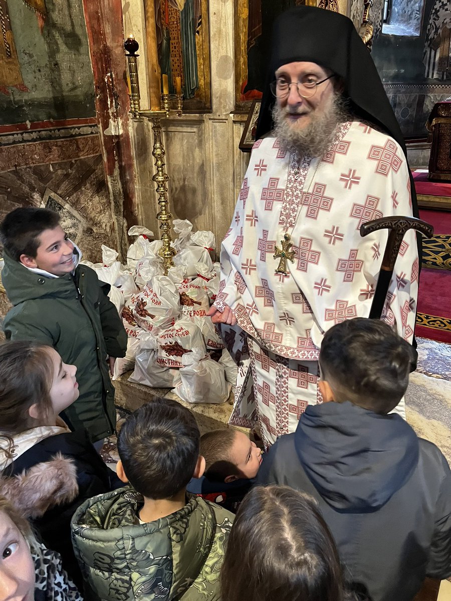 Радио Гораждевац: Божић у Високим Дечанима: Светиња која окупља и повезује људе tvmost.info/2026/01/07/boz…