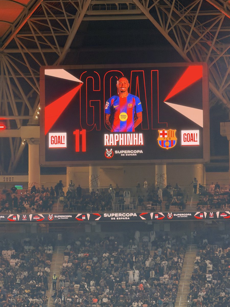 SnAw78's tweet image. ليلة مُمتعة💙❤️🌟
#برشلونة 
#السوبر_الاسباني_بجدة