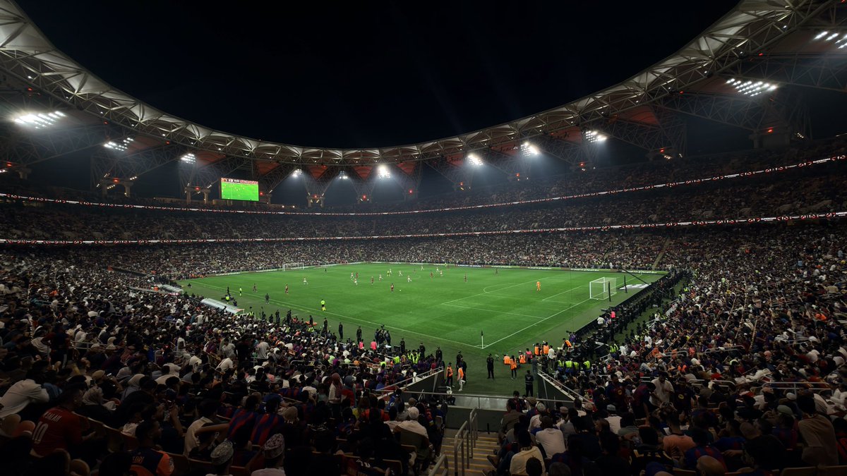 SnAw78's tweet image. ليلة مُمتعة💙❤️🌟
#برشلونة 
#السوبر_الاسباني_بجدة