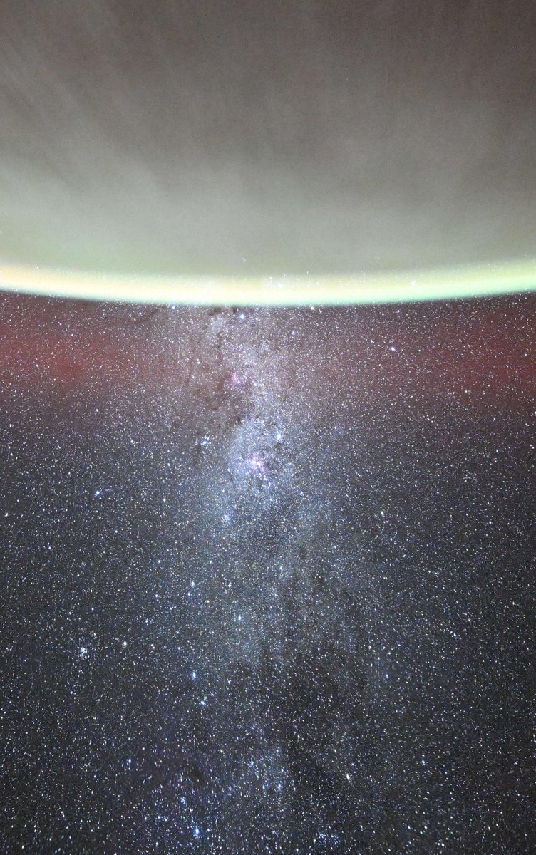 astro_Pettit's tweet photo. Deep space views orbiting the Pacific Ocean. The two vastest frontiers we have known, waiting to be explored! https://t.co/t7Z2m4UaIz