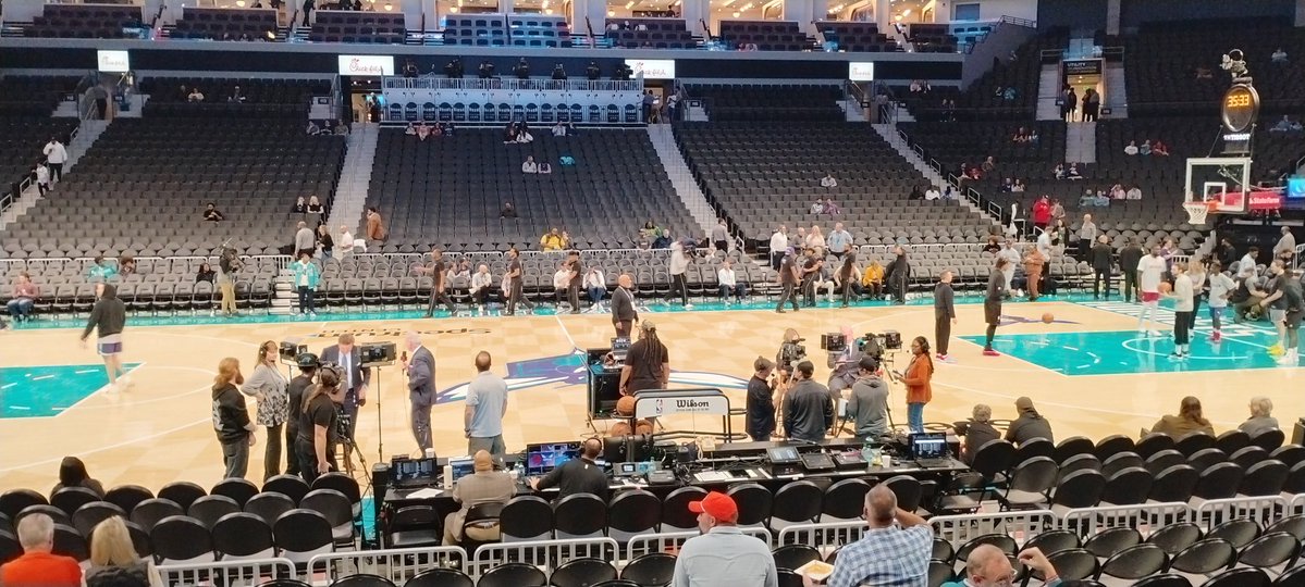 <a href="/EricBerman72/">Eric Berman</a> <a href="/FKNTORO/">SombreroMan</a> <a href="/LadiesLovePete/">JeBron Lames</a> <a href="/BillSBD/">Bill Magrath (Boston Bill/ Bouncing Bill Magrath)</a> <a href="/1EntreProNegro/"> Legendary Self-Made Progress THA GREAT 🏁</a> I am here at The Hive! #HiveMentality