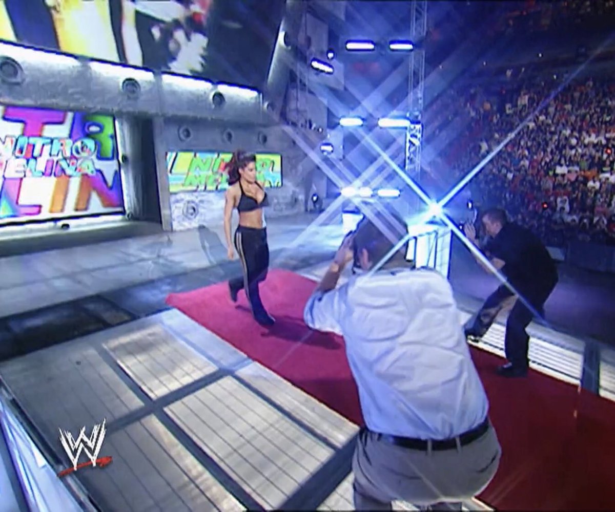 ms2002princess's tweet image. it’s something about this attire that i love