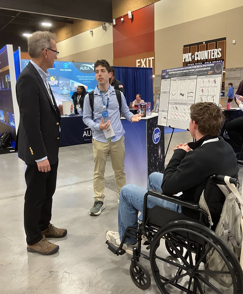 caltechipac's tweet image. Educators + students present at #AAS247!

NITARP continues its 20-year program of pairing educators with astronomers for year-long, authentic research projects using NASA data. They presented their results to fellow researchers at IPAC's booth.🚀🔭📊
ipac.caltech.edu/news/teaching-…