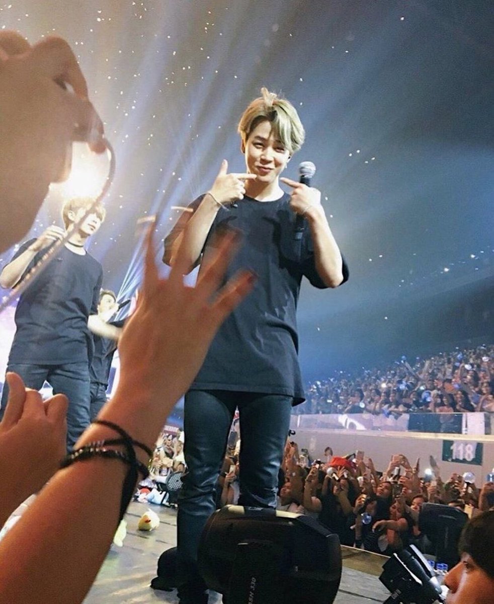 ju ★彡 -189 tweet media