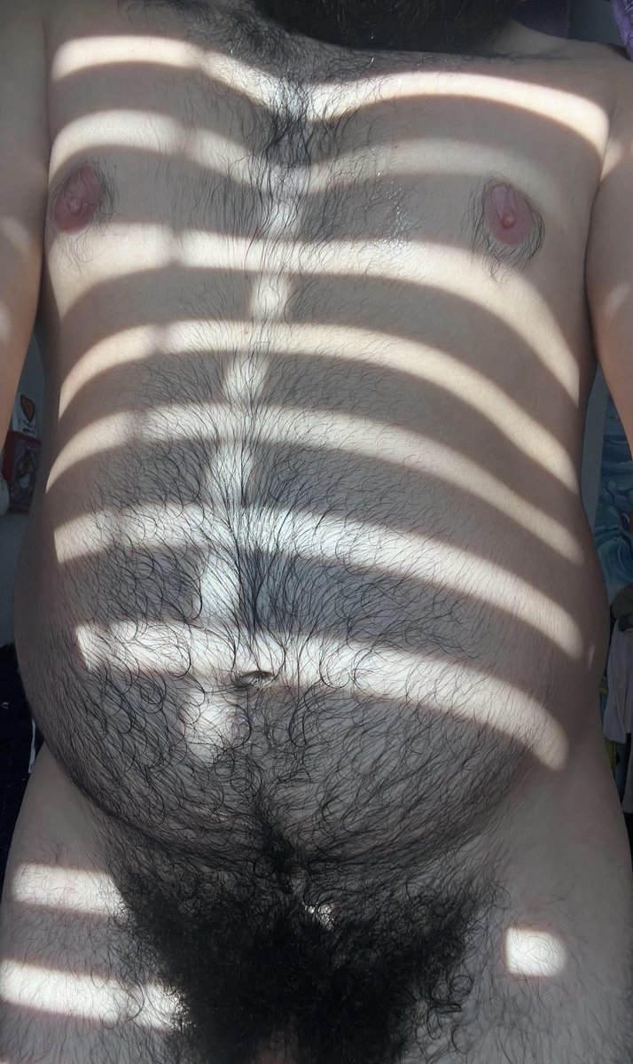 A year ago vs today 😏 who likes big boys?