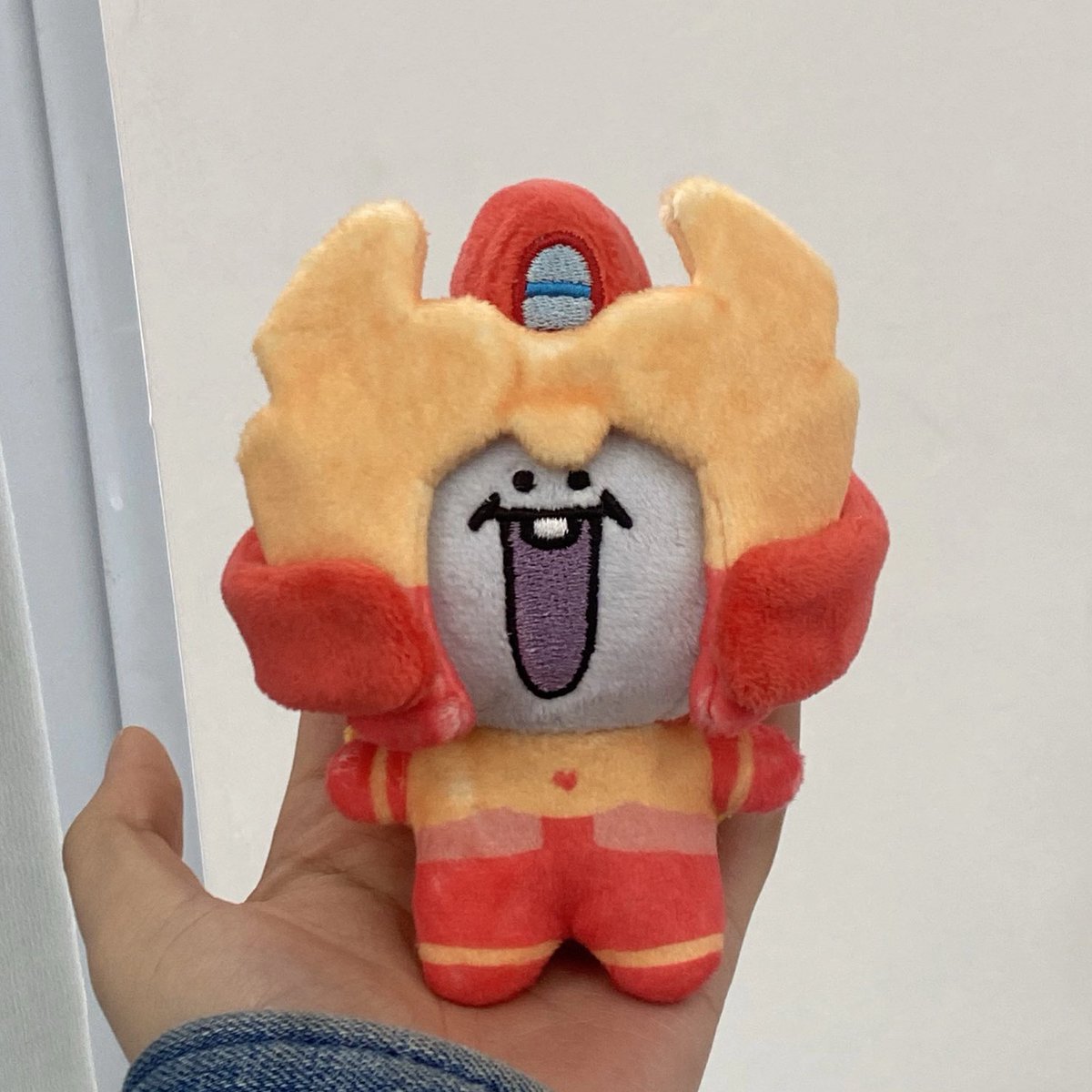 peepp_q's tweet image. Manu gave me the blurriest photo of megs ever LMFAO