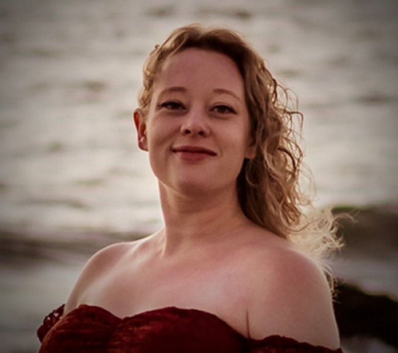 Renee Nicole Good was slumped and bleeding in her car (I’ve obscured the image) as a physician begged, with his hands up, to be allowed to at least check her pulse.

ICE: ‘NO. I DON’T CARE.’

This is state terrorism. 

RIP.