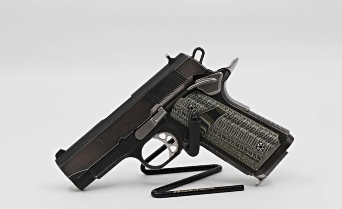 Springfield Armory Ultra Compact .45 Auto

gunbroker.com/item/1148762628

#MMPGUNS #AZWS