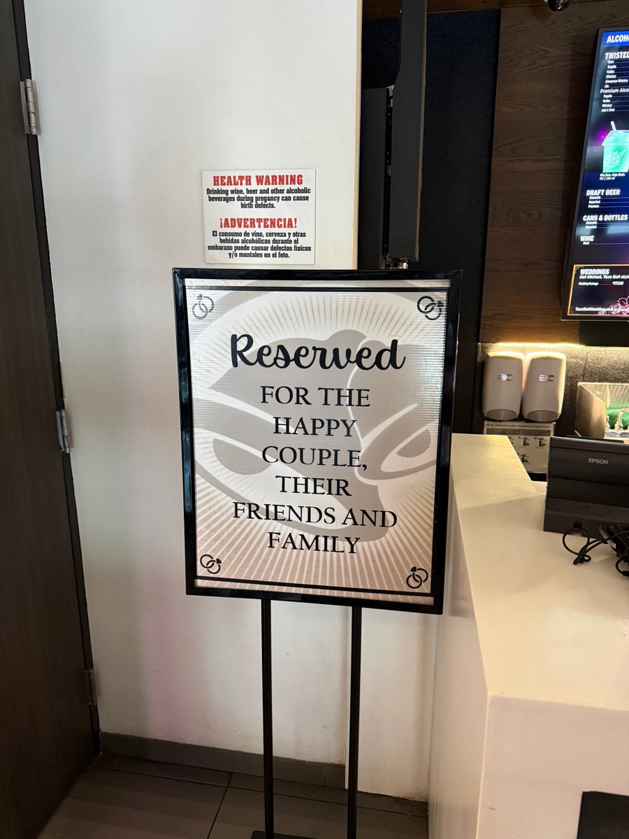 thinking about the vegas taco bell cantina