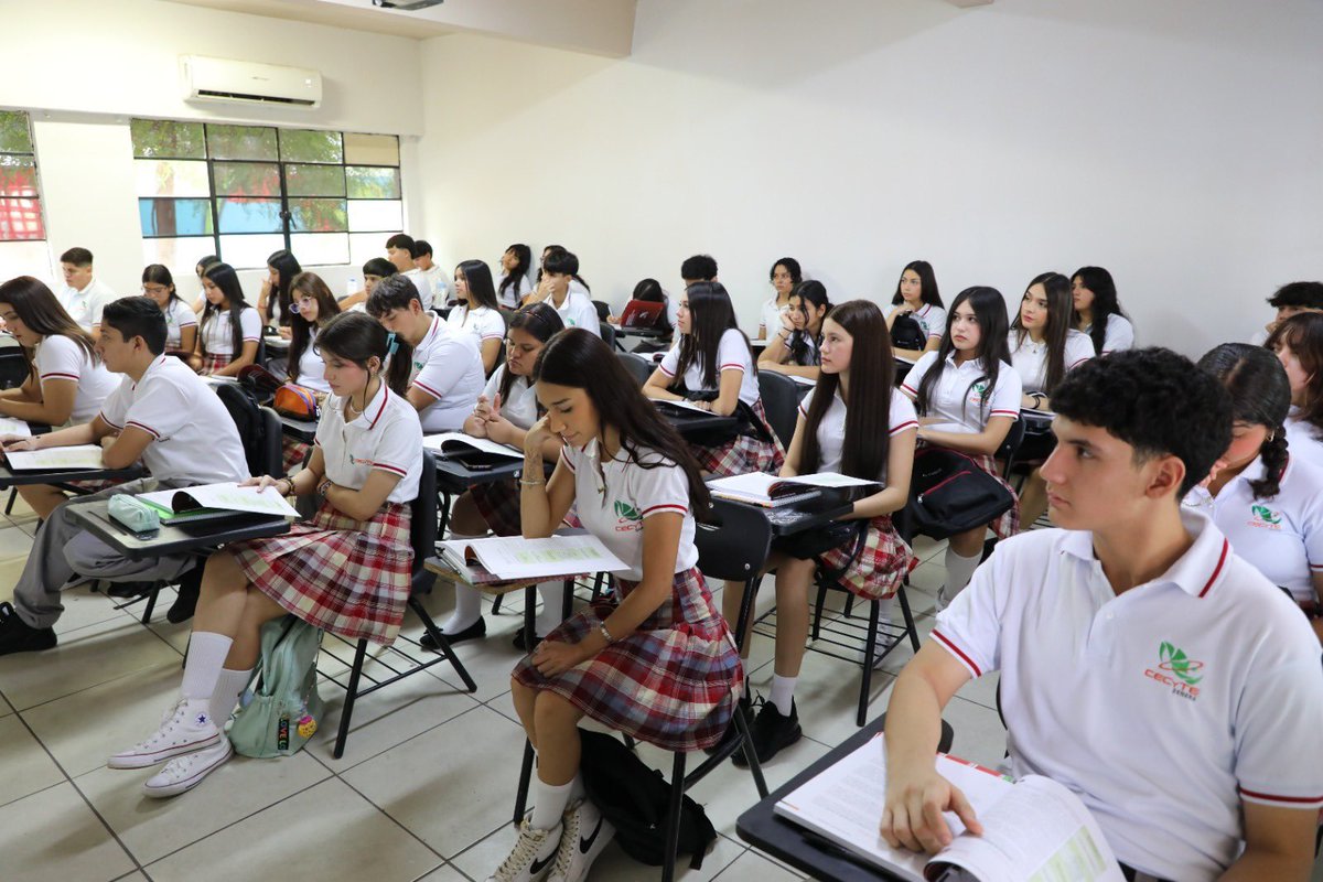 🟠 <a href="/CecytesSonora/">CECyTE Sonora</a> se prepara para el inicio del nuevo semestre, programado para el lunes 19 de enero, en los 51 planteles y 37 Telebachilleratos Comunitarios distribuidos en la entidad. 🏫✨

📨 Lee el boletín completo en: facebook.com/share/1FScgUrx…