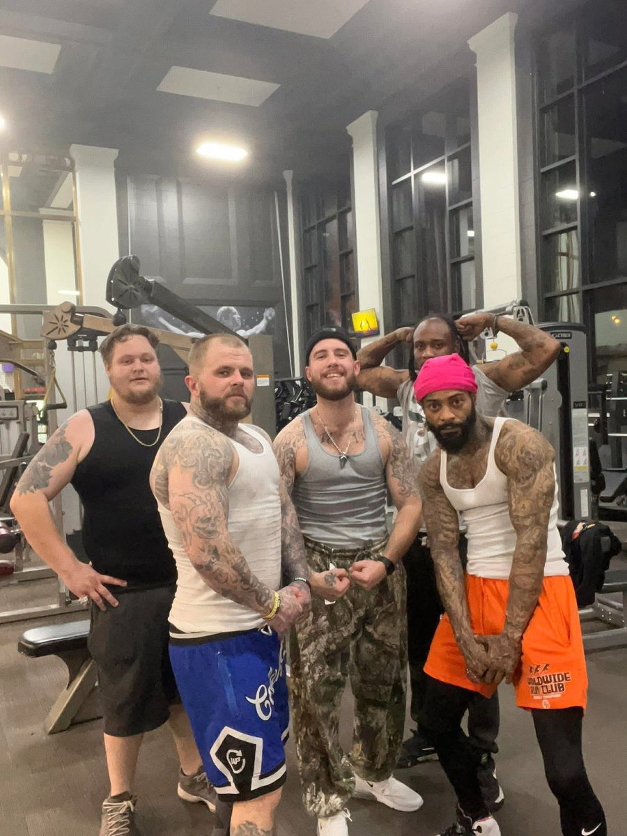 How can I lose when I’m surrounded by winners 💪🏼