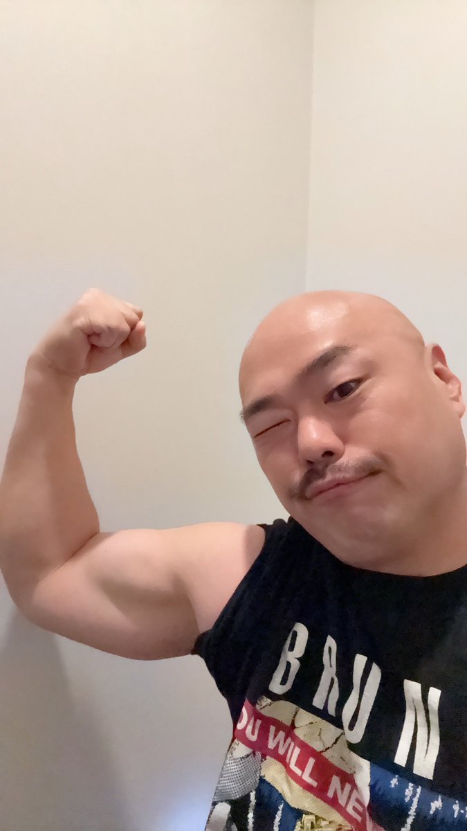 安田大サーカス クロちゃん (@kurochan96wawa) / Highlights / X