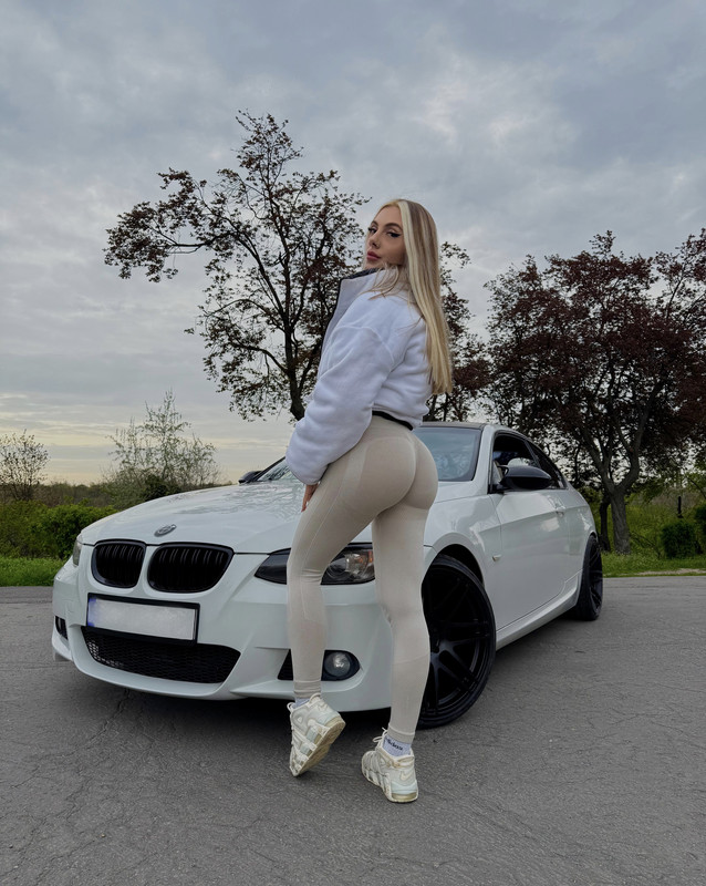 VeroCruzX's tweet photo. 💞 I love gaming, drifting and camming 😉 #xxx https://t.co/H4bUi3xxhJ