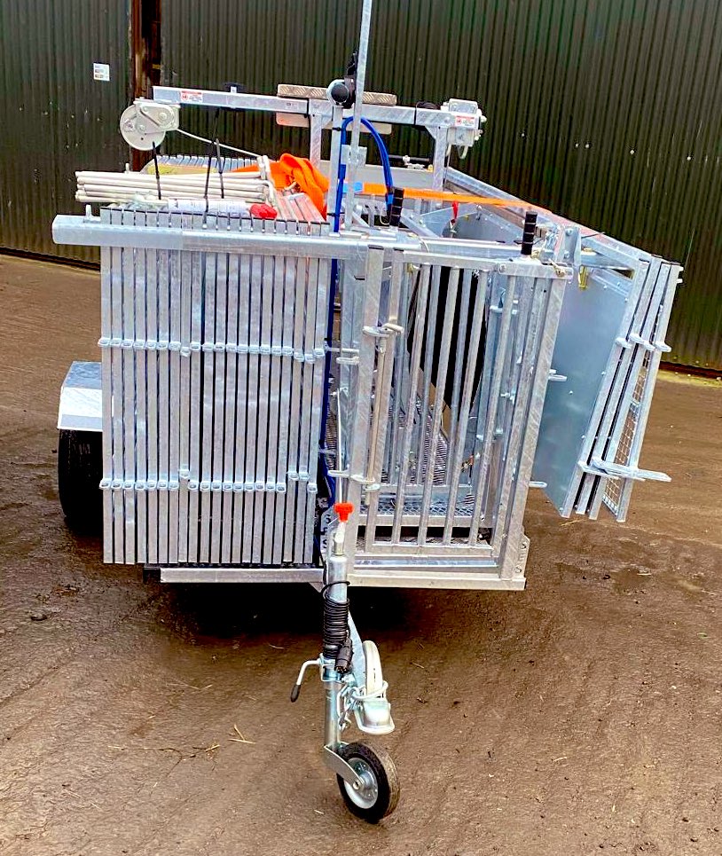 SESequipmentltd's tweet photo. The Combination Mobile Sheeprace consists of True Test Weighing, a Rollovercrate and a clamp for dosing etc.

#Sheep #sheephandlingequipment #sheepfarming #sheepeze #sesequipmentltd https://t.co/lEvODeupnA