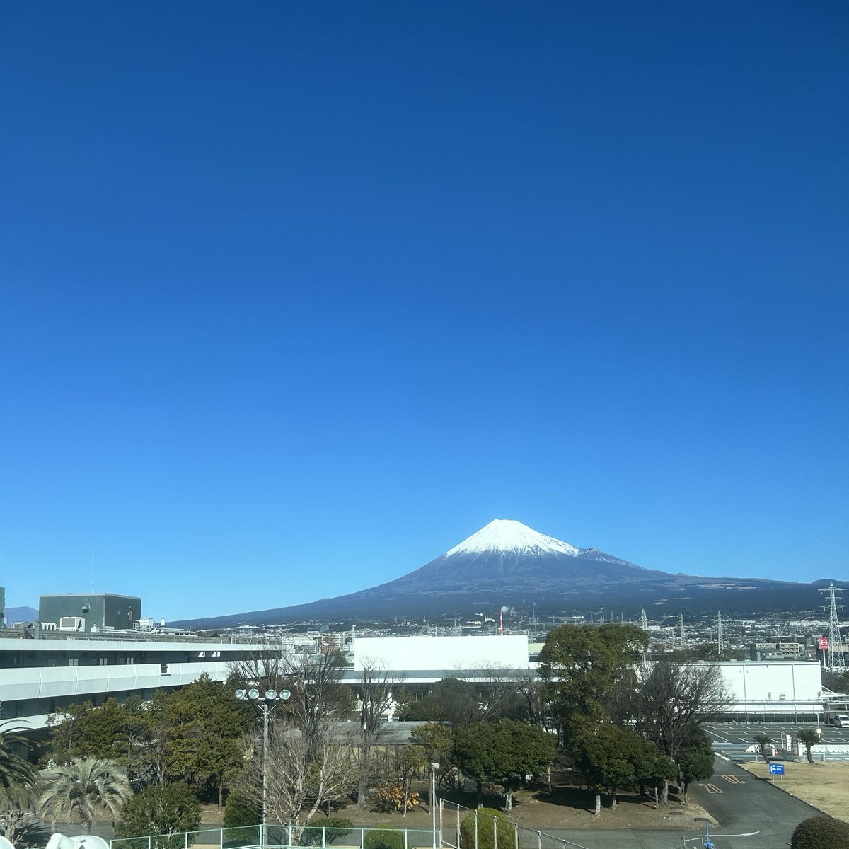 おHell♡ございます

今朝もピカピカな富士山🗻

あなたにも
いいことがありますように
*:ღ ╠ ╣ a Ρｐy ღ:* 

Hava nice day☺︎