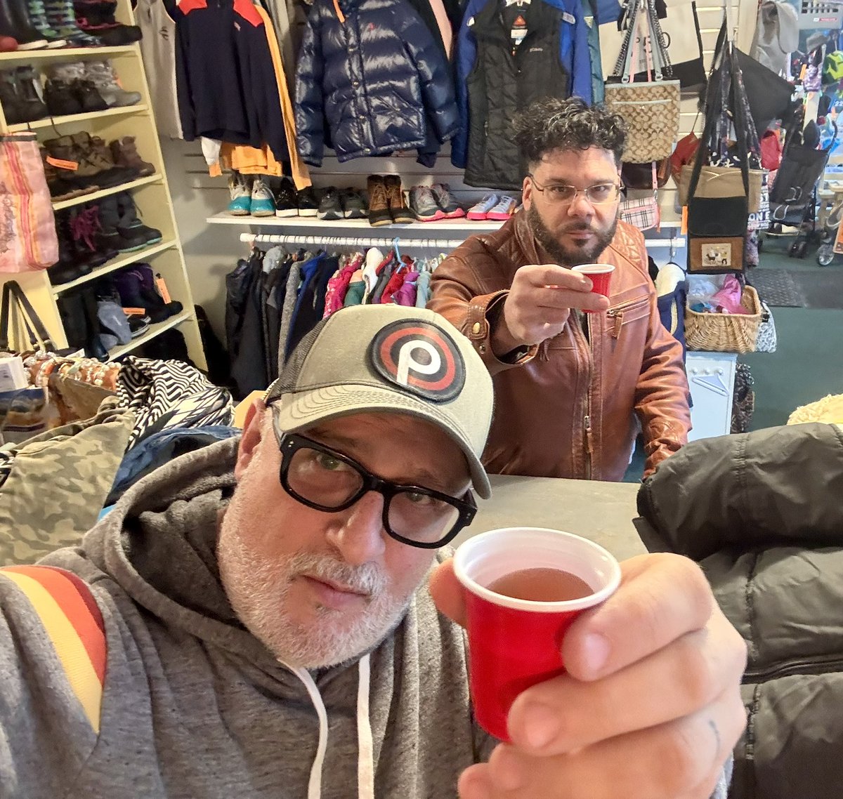 Centazzo's tweet image. Chef Luis stopped into the Duck. We discussed life before, during &amp;amp; after the @kirkminshow 
When a Minifan stops in, it reminds me how great of a ride it was &amp;amp; keeps a pube of hope alive in me that it could be again.
He told me AFTER the shot that I trashed his dry January 😬