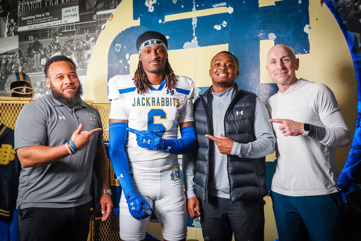 Thank you <a href="/GoJacksFB/">SDSU Football</a> for an amazing visit!!
#Blessed