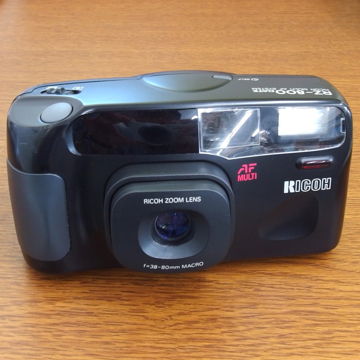RICOHフィルムカメラRZ−800 RICOH RZ-800 DATE ￥5,800 by みすずが丘店(あざみ野) 38-80mmズーム