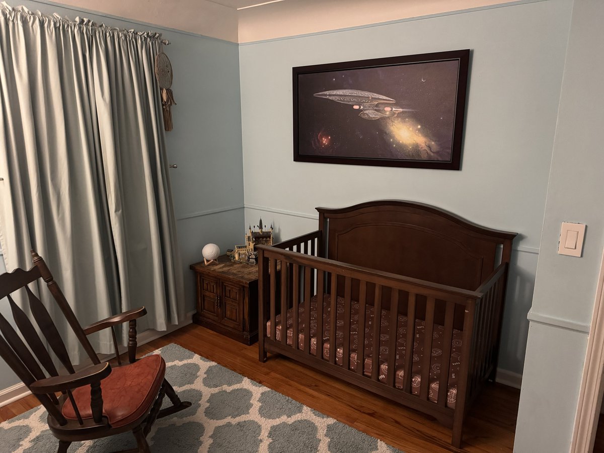 Prof_Cooper's tweet image. Little H's Chistmas present looks much better in a frame!