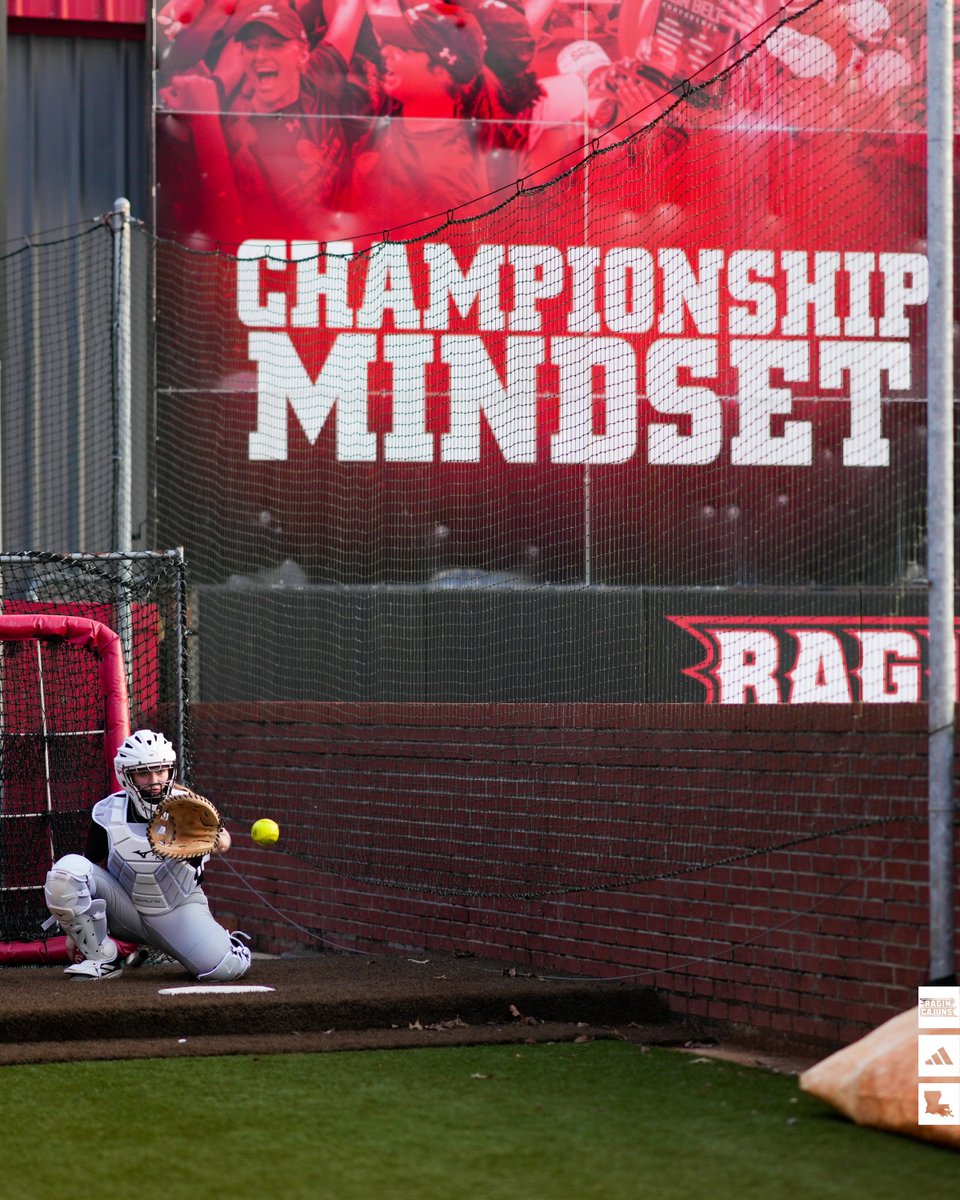 Louisiana Ragin' Cajuns® Softball tweet media