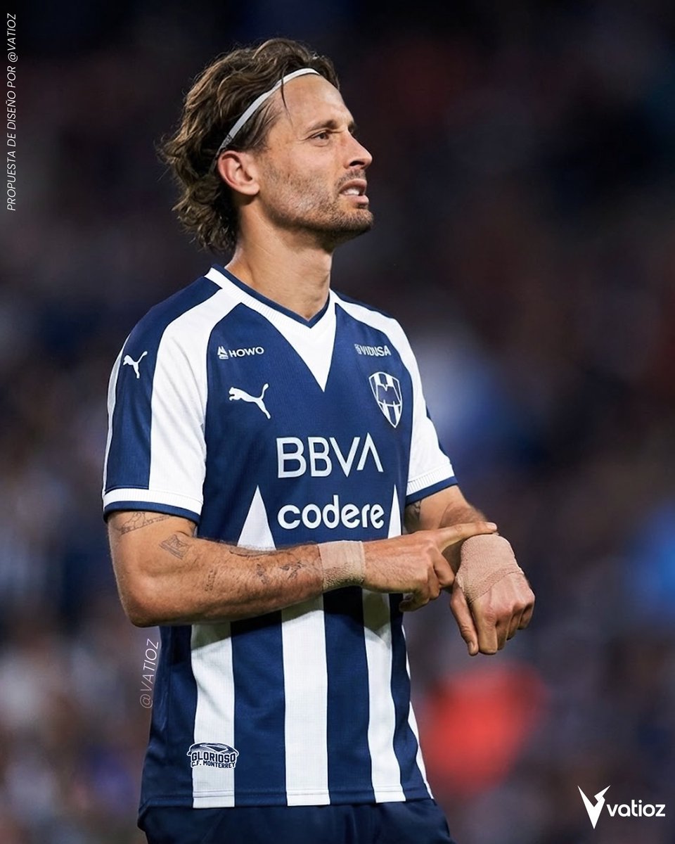 Vatioz's tweet image. Propuesta No.1 Uniforme Local de RAYADOS 🔵⚪️

Esta propuesta destaca por el juego geométrico y de proporciones a partir de la "M":

Una muestra de fuerza y grandeza, con una visión fresca que se mezcla con la identidad tradicional del CFM.

Sigue👇