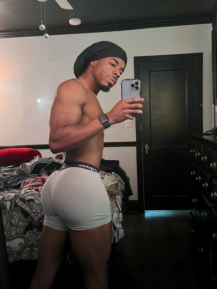 theemarkell's tweet image. A boy and his wagon 🥰