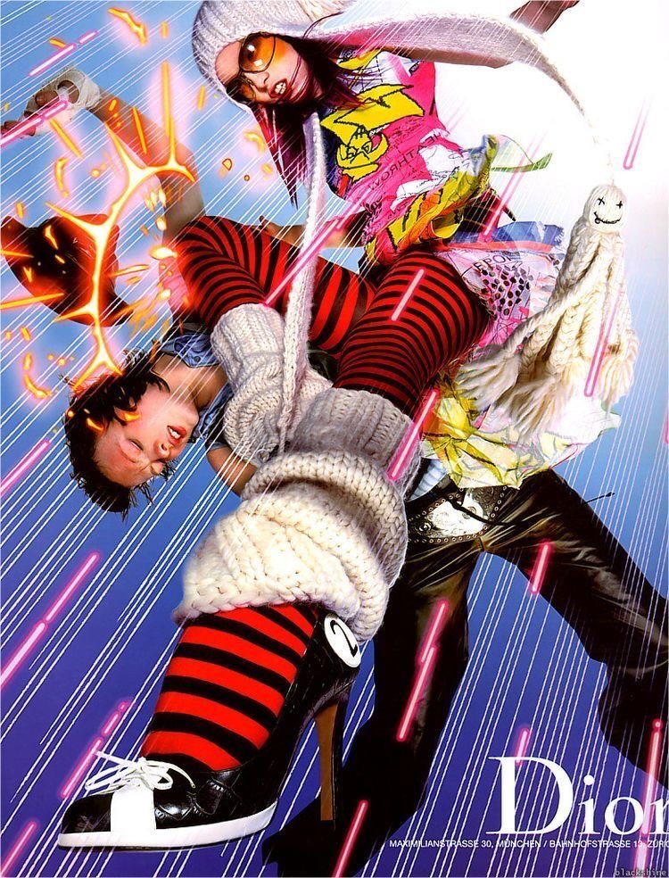 HardestFitPics's tweet image. Christian Dior 2001 Fall/Winter 

photographed by Nick Knight 📸