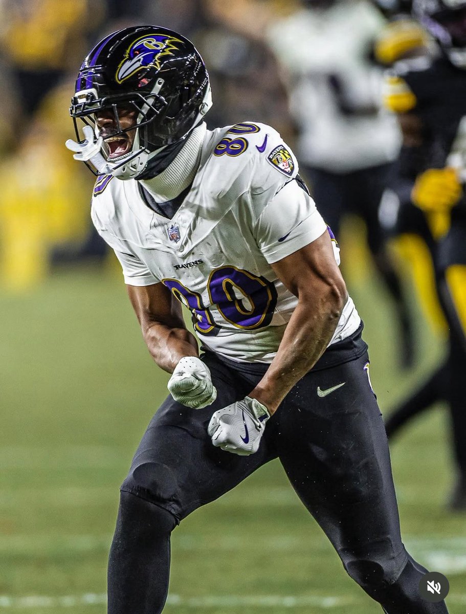 RealmRavens's tweet image. Bring back Isaiah Likely