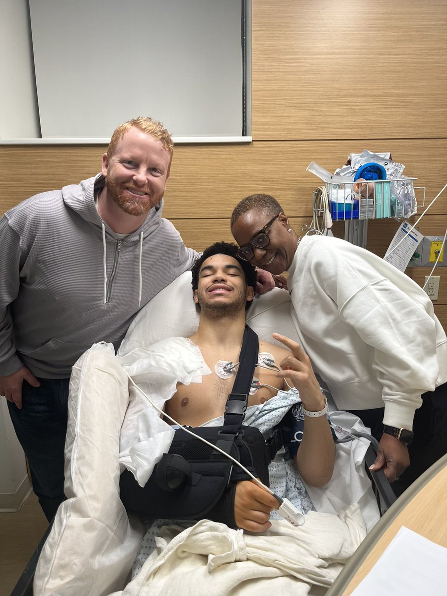 Chas Lewless tweet media