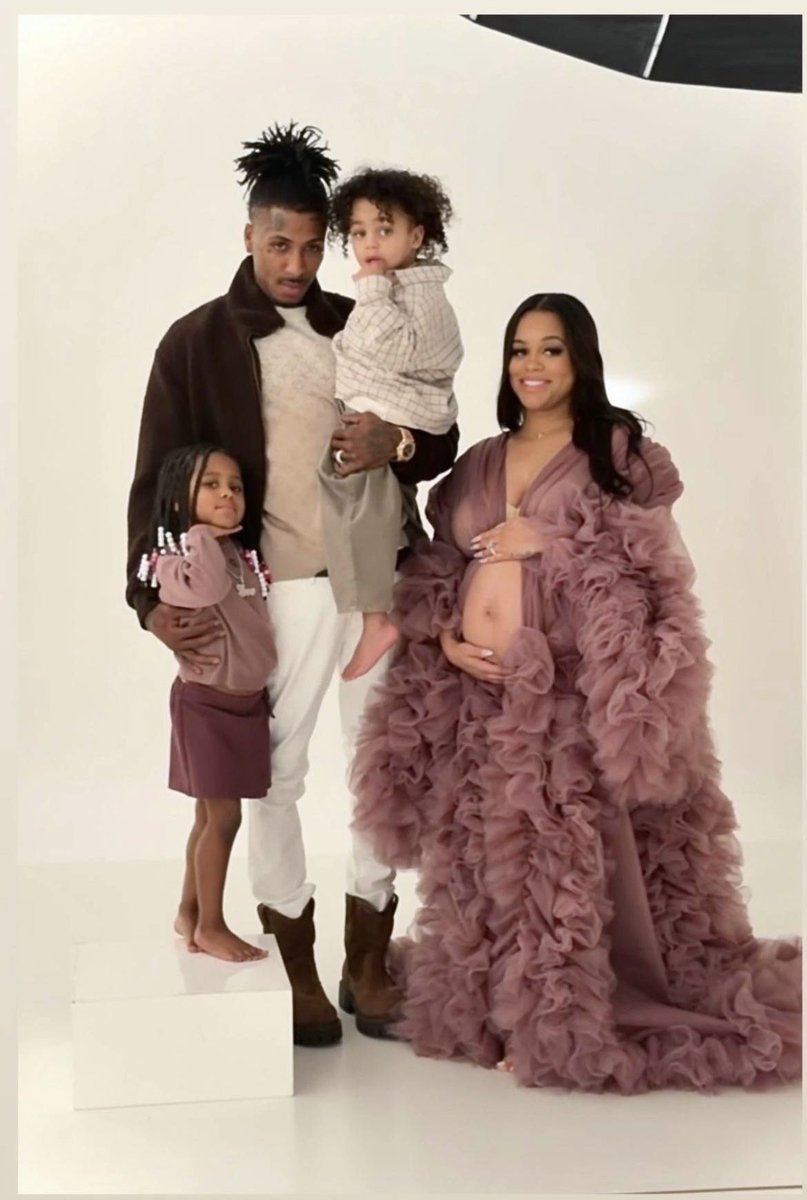 NBA YoungBoy &amp; his family portrait ❤️