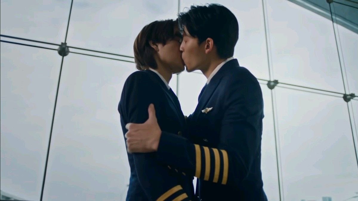 pangnaraaa's tweet image. plawannaphat took off but never landed😞😞😞