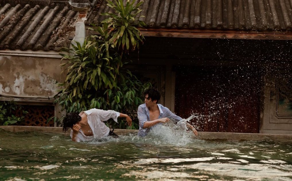 jdinmotion's tweet image. {#JoongDunk #จุงดัง}

Dare you to love❌
Dare you to fight ✅