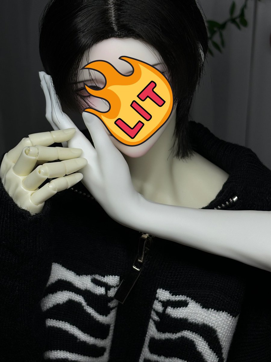 #트인덕장터
링돌 토르소 75 석고미백 판매 

즉입시 운포 13 까지 가능 🔥

팔 파츠가 따로 분리되는 토르소라서 
분리해 사용하거나 사진 찍을 때 쓰기도 좋아요!