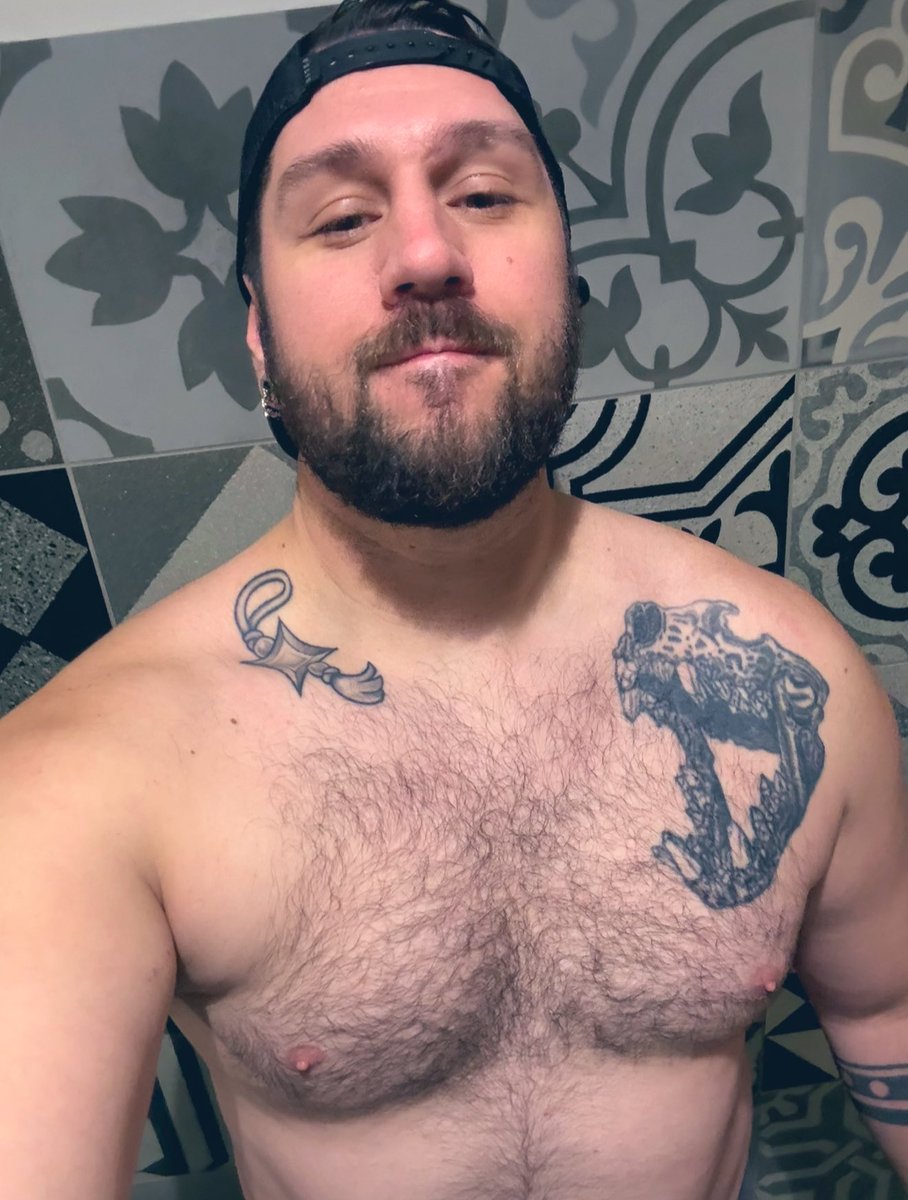 thickandtired⟢ tweet media